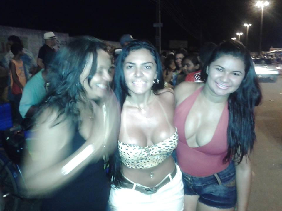 25P Hot Brazilian!