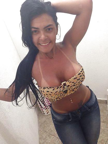 25P Hot Brazilian!