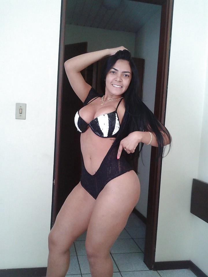 25P Hot Brazilian!