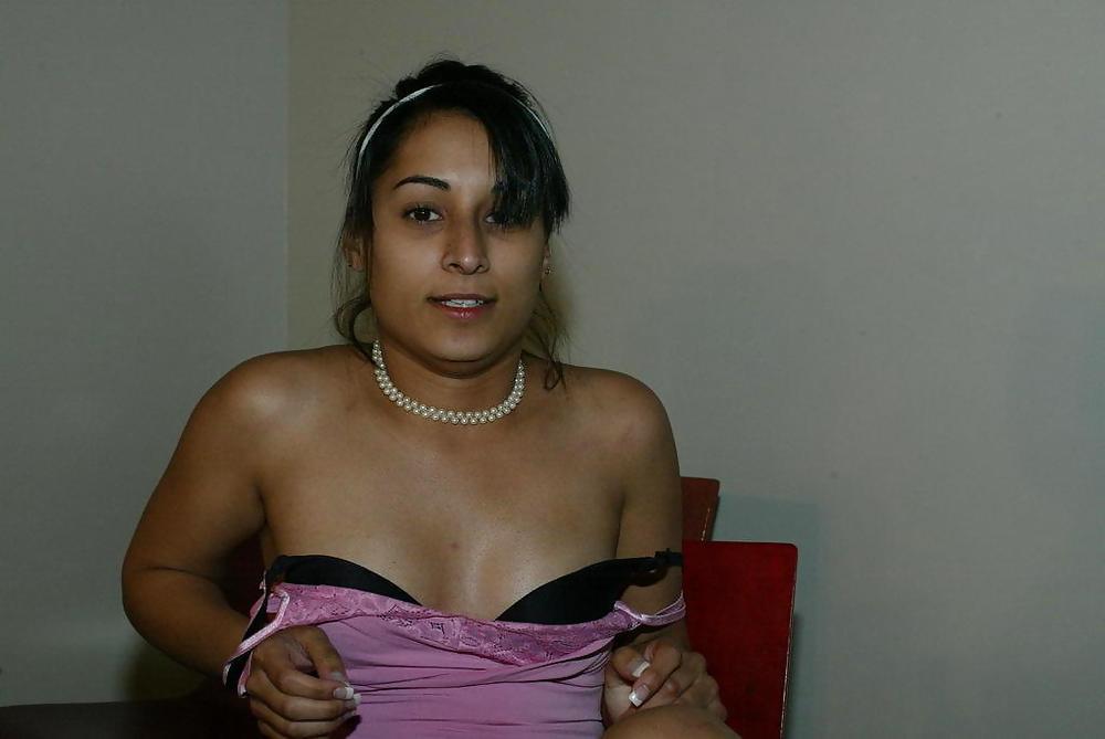 25P NICE ARABIAN TEEN