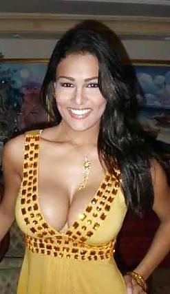 20P Thick, Busty Latina M.I.L.F.s 2