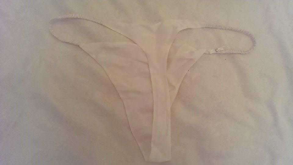 25P Mitbewohners G-String- und Tanga-Schubladentransport