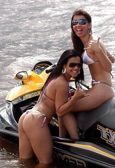 25P Can't help but love brazilian women 1(5)