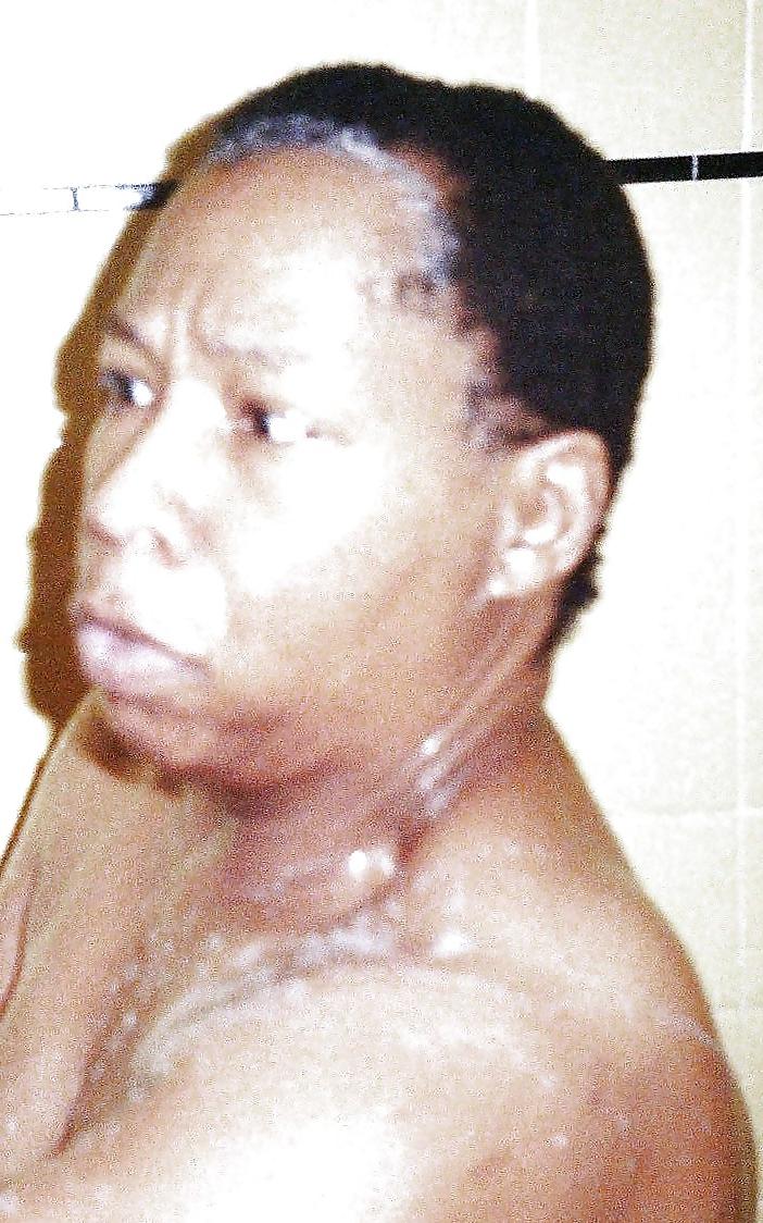 5P Bath Rm Pussy