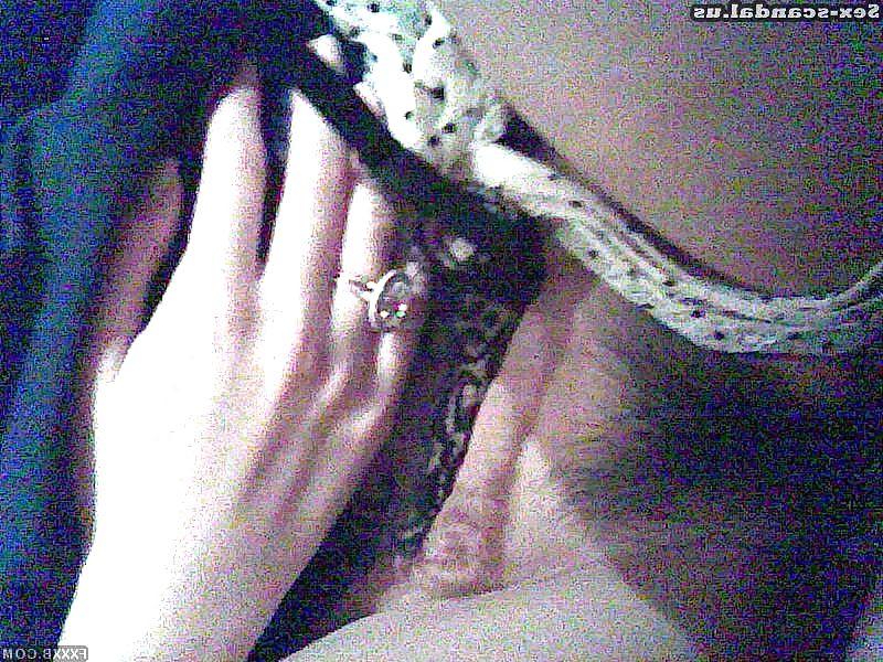 25P Chinese girl fucked at work