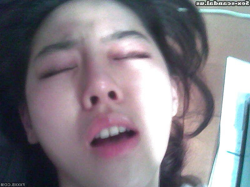 25P Chinese girl fucked at work