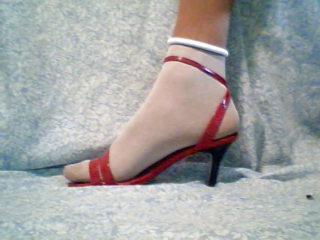 22P From the video CUMMING IN MY KNEEHI