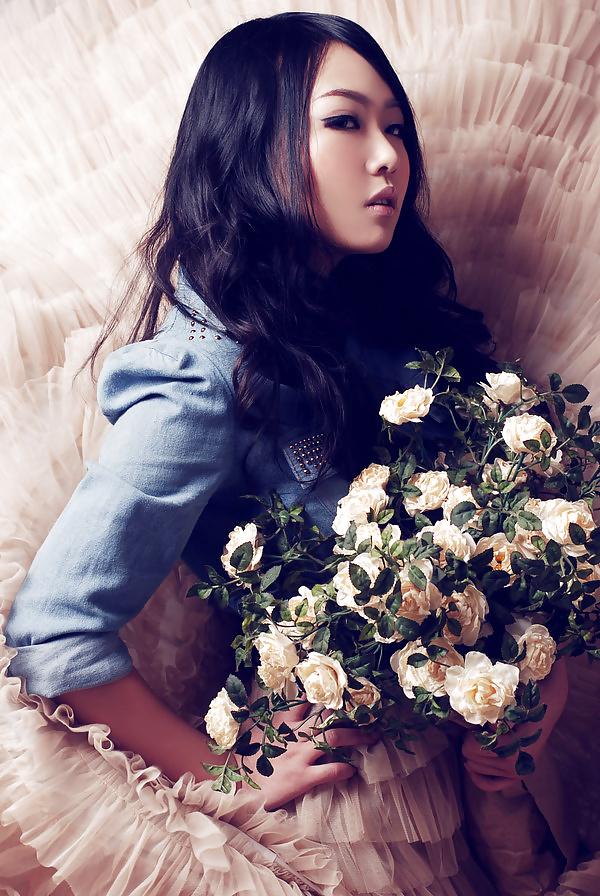 21P Chinese nice girl