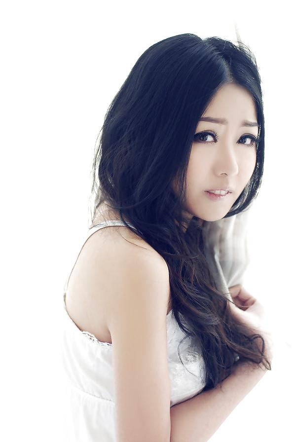 21P Chinese nice girl