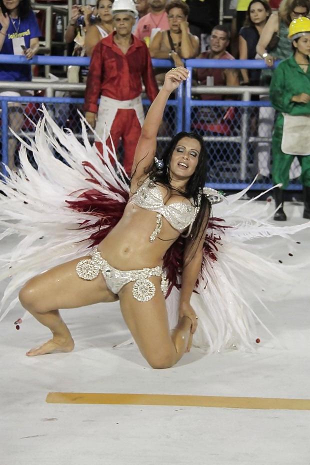 18P Brazilian Milf Fabiana
