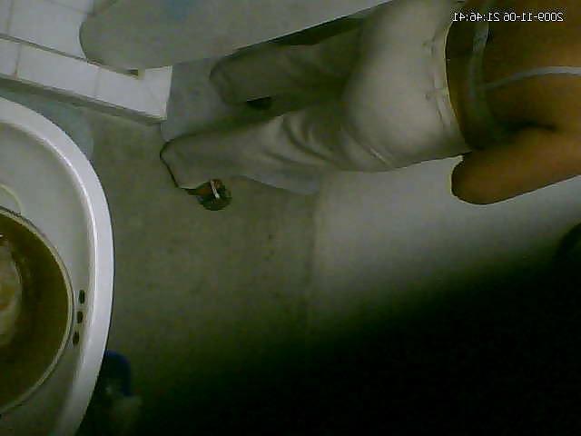 17P Spy bathroom pictures nena milf sabrosa culona asssssss