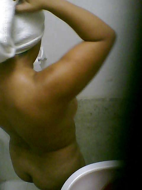 17P Spy bathroom pictures nena milf sabrosa culona asssssss
