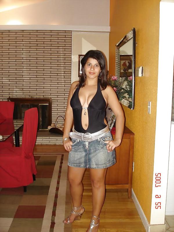 22P Brazilian milf Elessandra