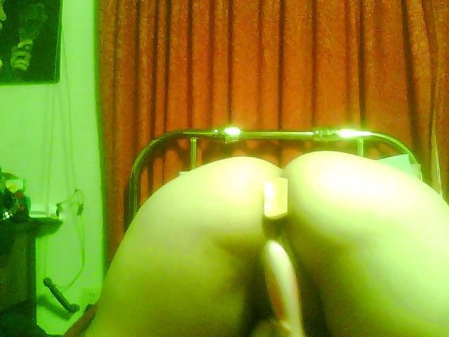 21P Chubby Kay zeigt ihren großen Arsch vor der Webcam