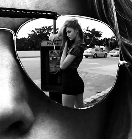 22P Mirror mirror on the wal!