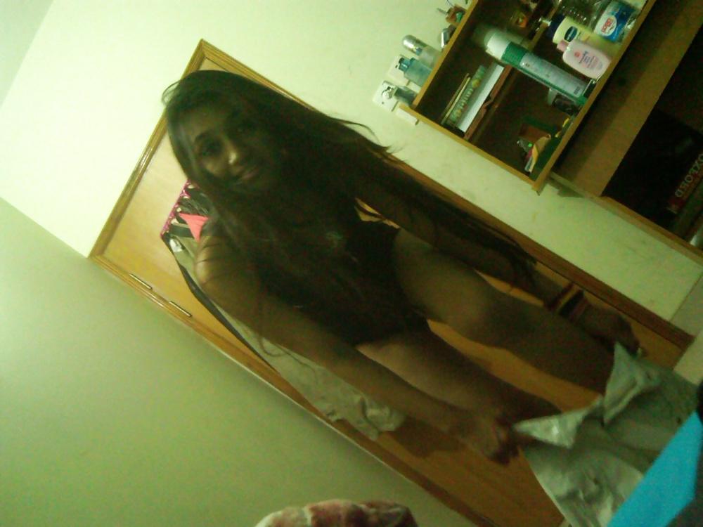 17P Cute horny Bengali girl (Check her vids too)
