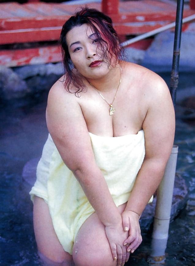 20P Japanese Fat Girl 13