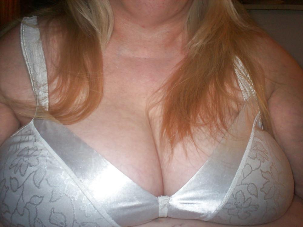 10P Any one want to do pics and vids with me 