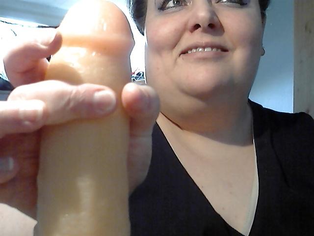 9P How to guess how big the cocks in my Vids are 