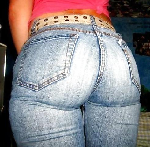 25P Queens in Jeans CXXV