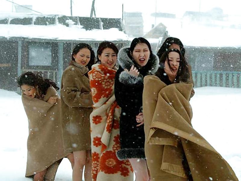 25P Naked Mongolian girls