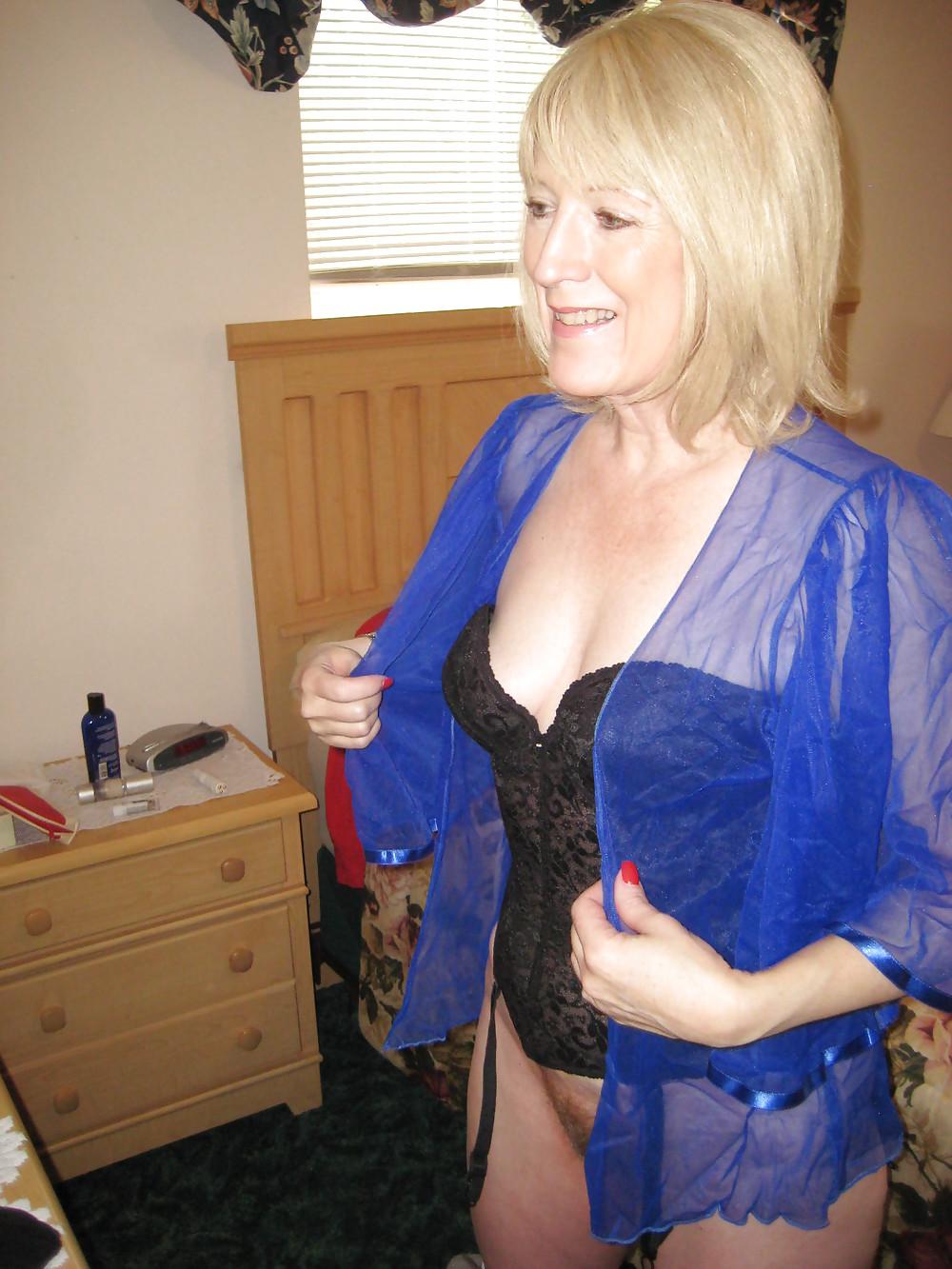 25P Sheila mature filthy whore