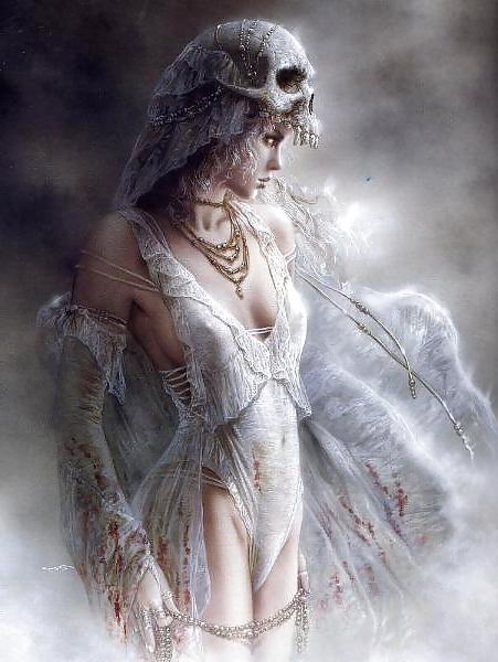 25P Fantasy art women warriors