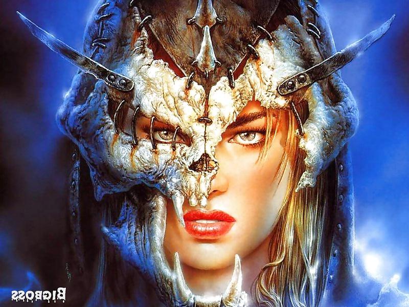 25P Fantasy art women warriors