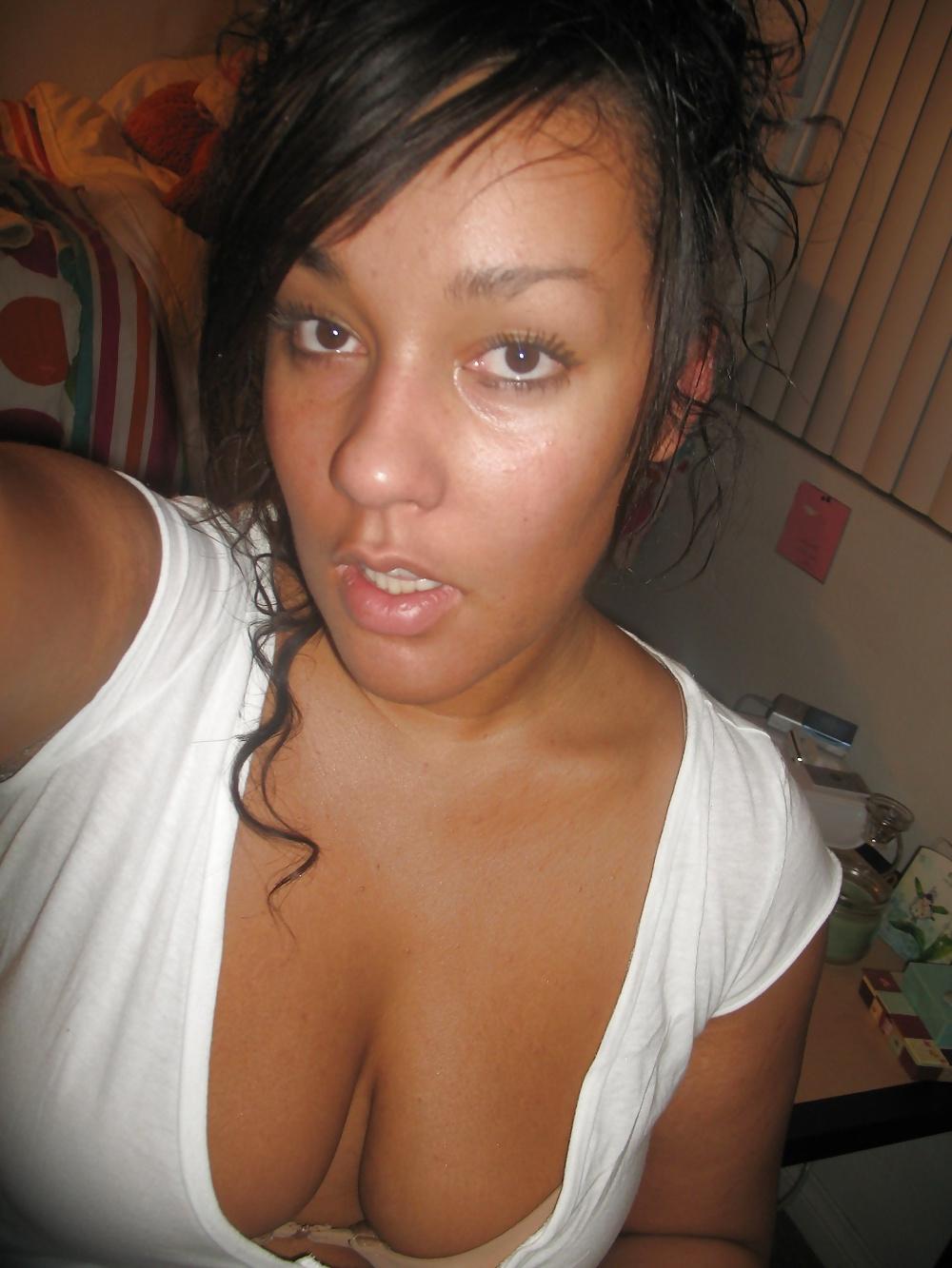 25P Amateur Bimbo