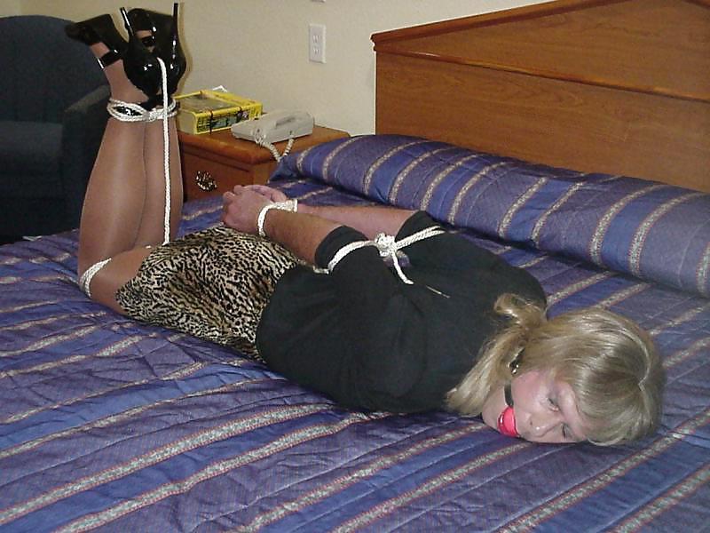 20P Sexy cd sluts all tied up