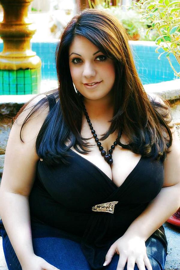 24P Curvy Beauties 23 Clothed Edition
