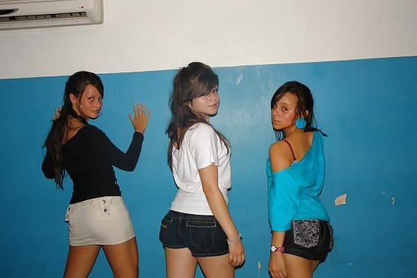 20P NENAS DIVINAS EN JEANS
