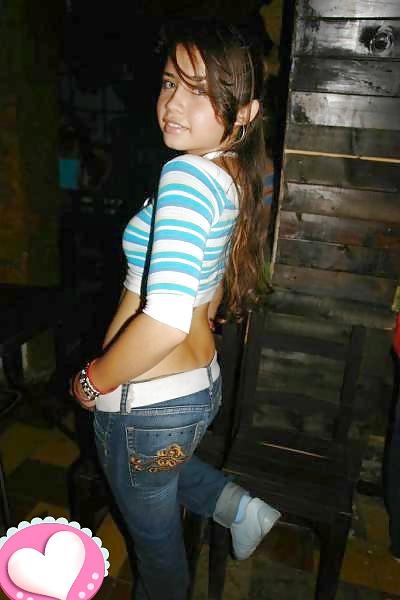 20P NENAS DIVINAS EN JEANS