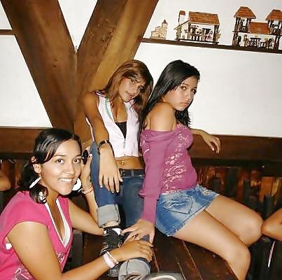 20P NENAS DIVINAS EN JEANS