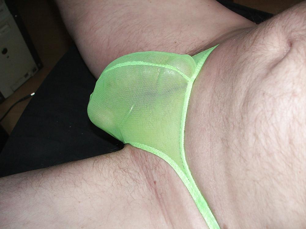 25P Green mesh thong