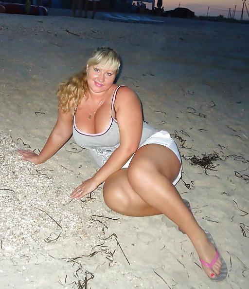 23P Curvy plump babe Natalia