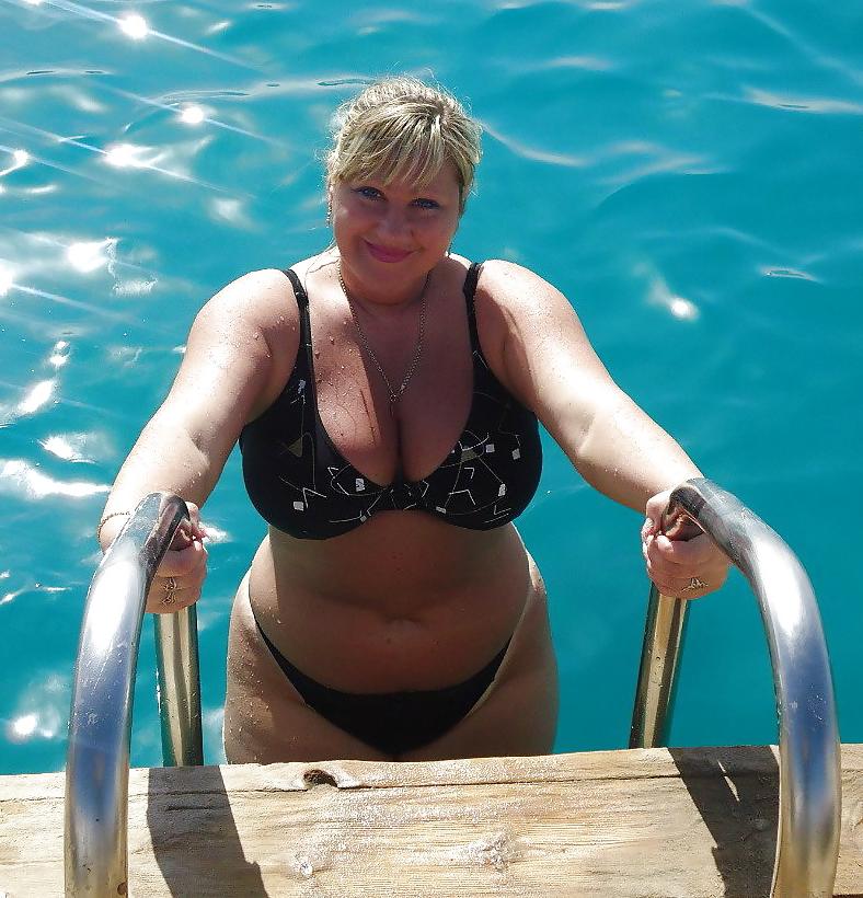 23P Curvy plump babe Natalia