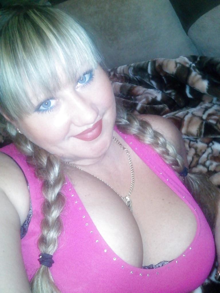 23P Curvy plump babe Natalia