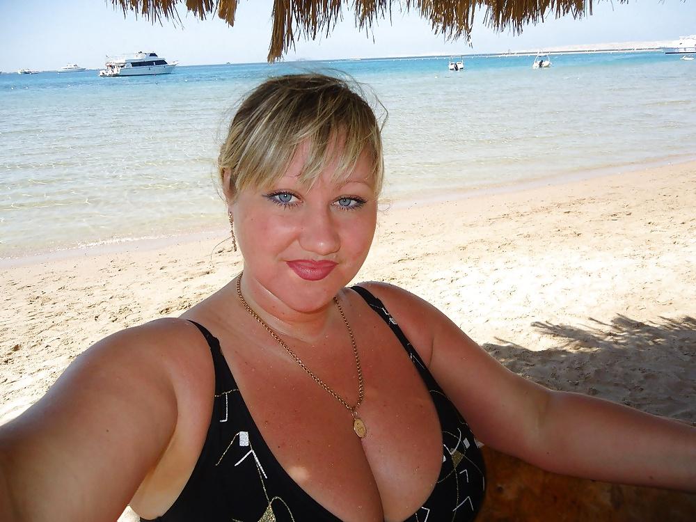 23P Curvy plump babe Natalia