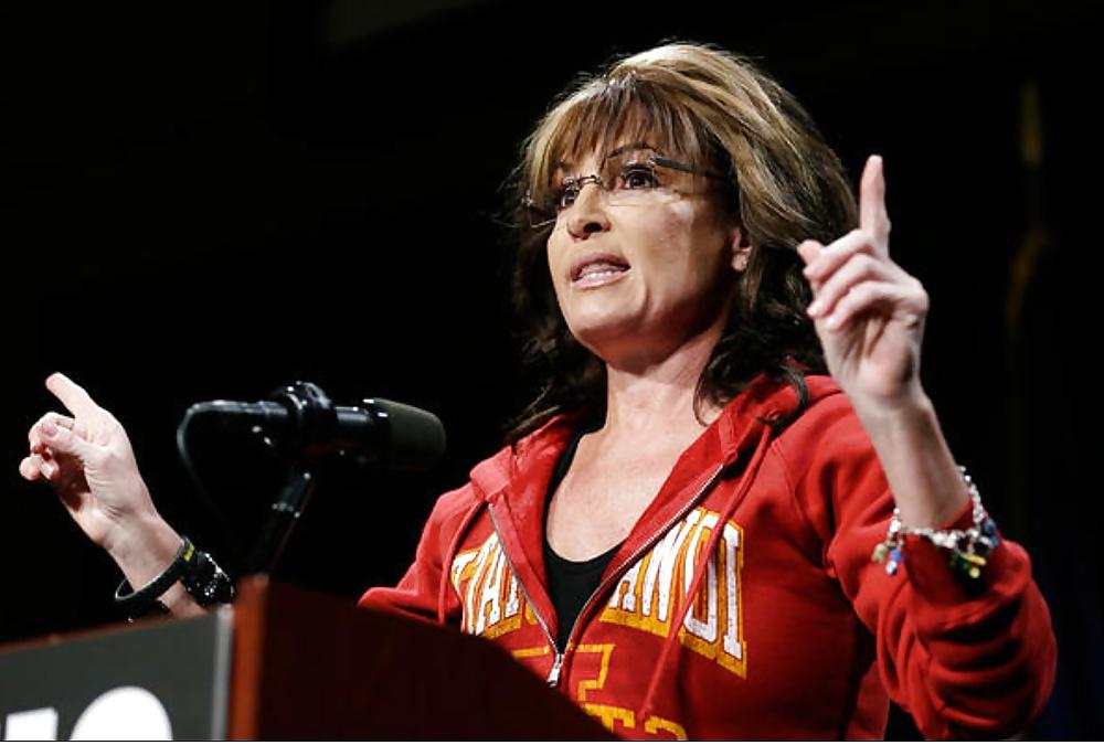 25P Love jerking off to Palin, Coulter and Bachmann