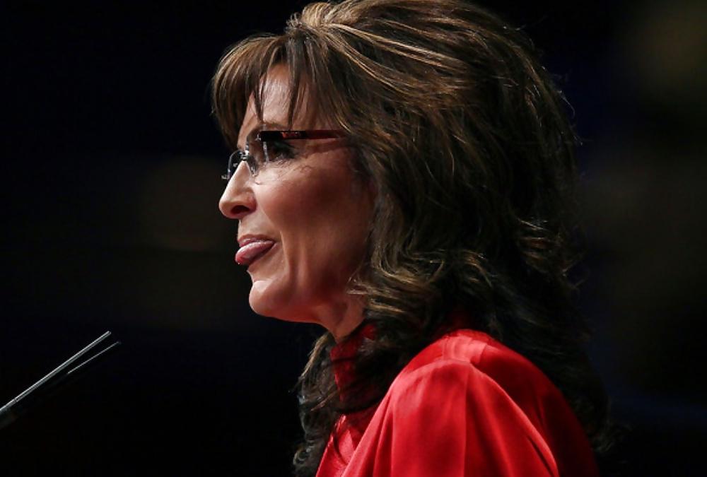 25P Love jerking off to Palin, Coulter and Bachmann