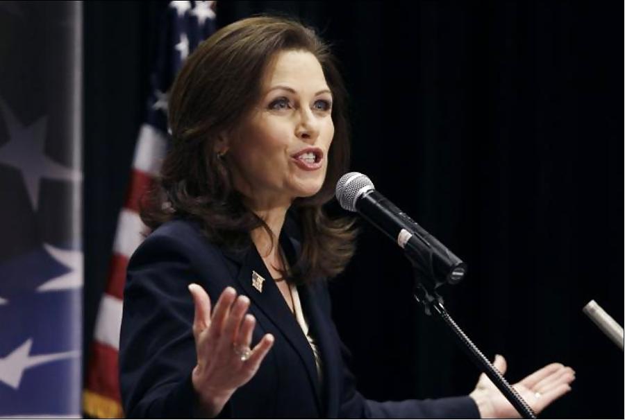 25P Love jerking off to Palin, Coulter and Bachmann
