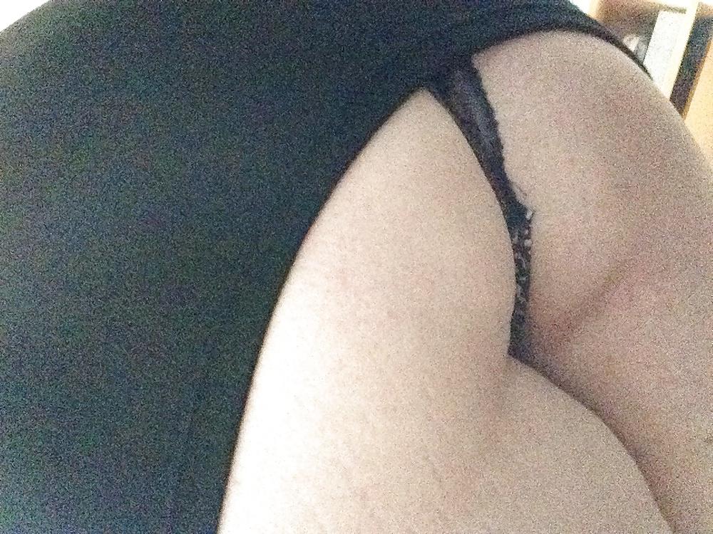 23P MAKENZIE--RED HEAD MILF!!