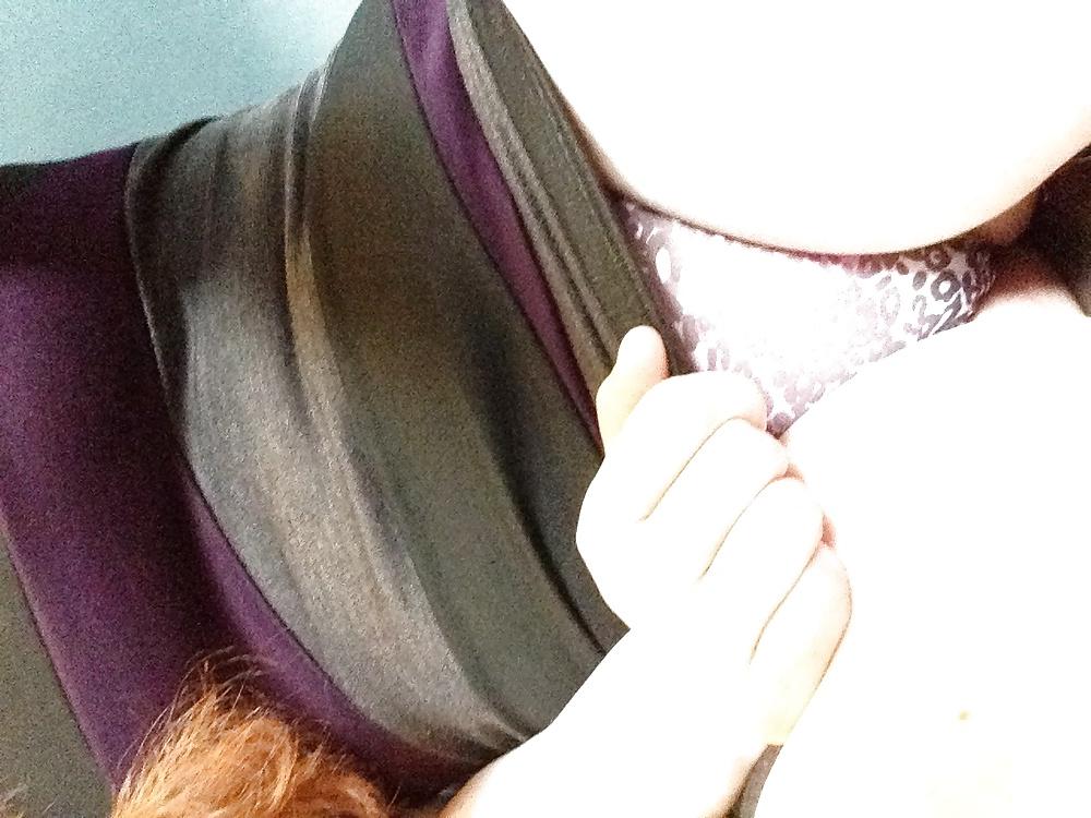 23P MAKENZIE--RED HEAD MILF!!
