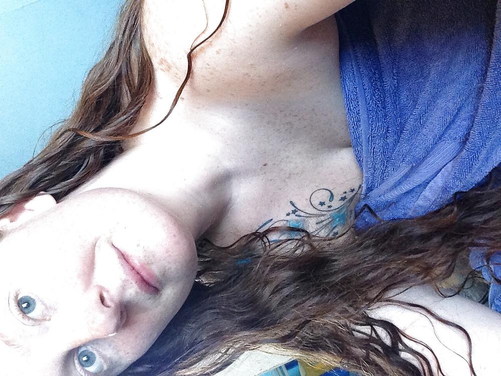23P MAKENZIE--RED HEAD MILF!!