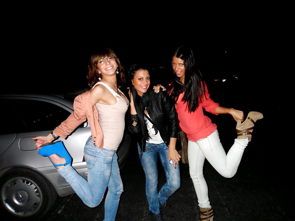 25P Beautys in Jeans 30 - no porn