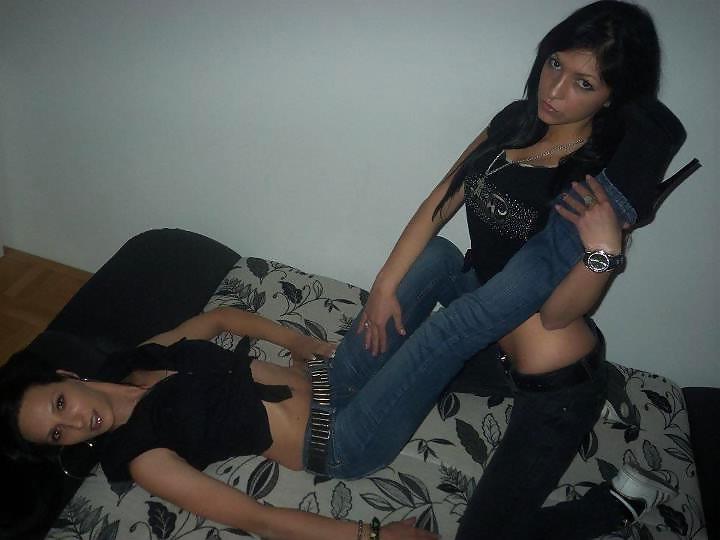 25P Beautys in Jeans 30 - no porn