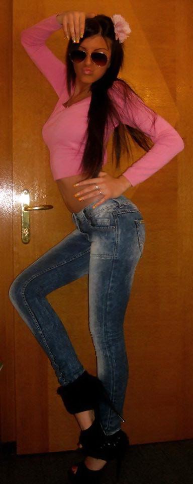 25P Beautys in Jeans 30 - no porn