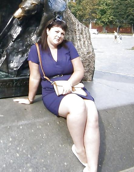 25P Simply thick thighs