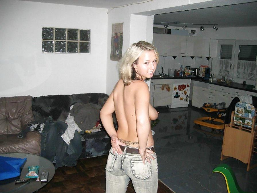 25P Queens in Jeans CLXXIX